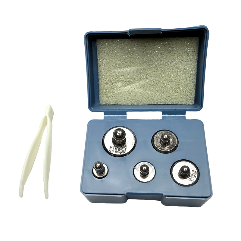 Set berat kalibrasi 100g/ timbang makmal sains