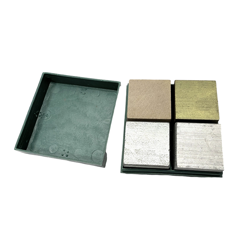 Blok ketumpatan kumpulan kubus (kuprum, besi, aluminium, kayu) untuk pengajaran ketumpatan fizik