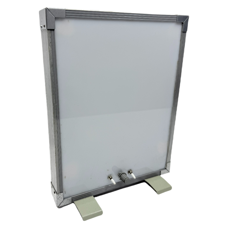 Demonstrator simulasi awan elektron / makmal fizik